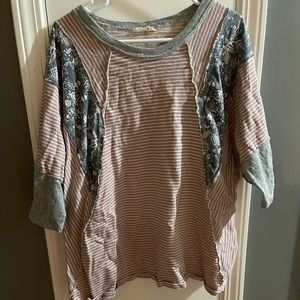 Womens 1X boutique top